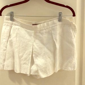 The cutest white linen skort! J Crew. Size 6.